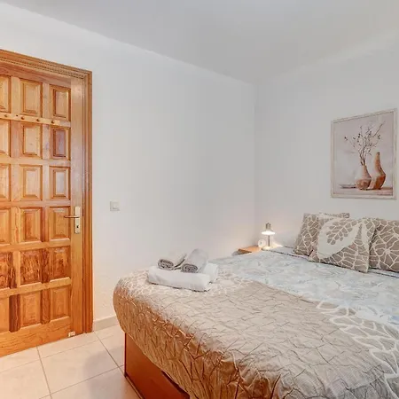 Apartment Gigantes Sea View By Paramount Holidays *